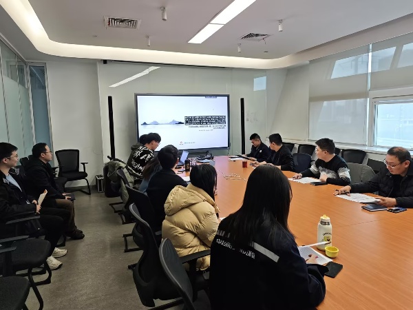 徐姣-建規(guī)室-英文匯報現(xiàn)場掠影_副本.jpg